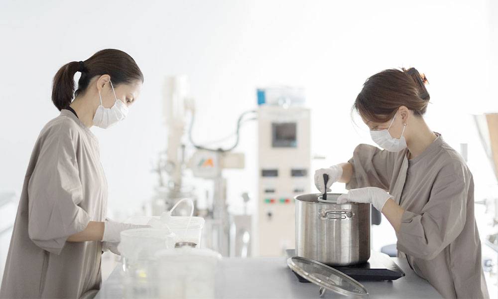 国内工場での製造風景